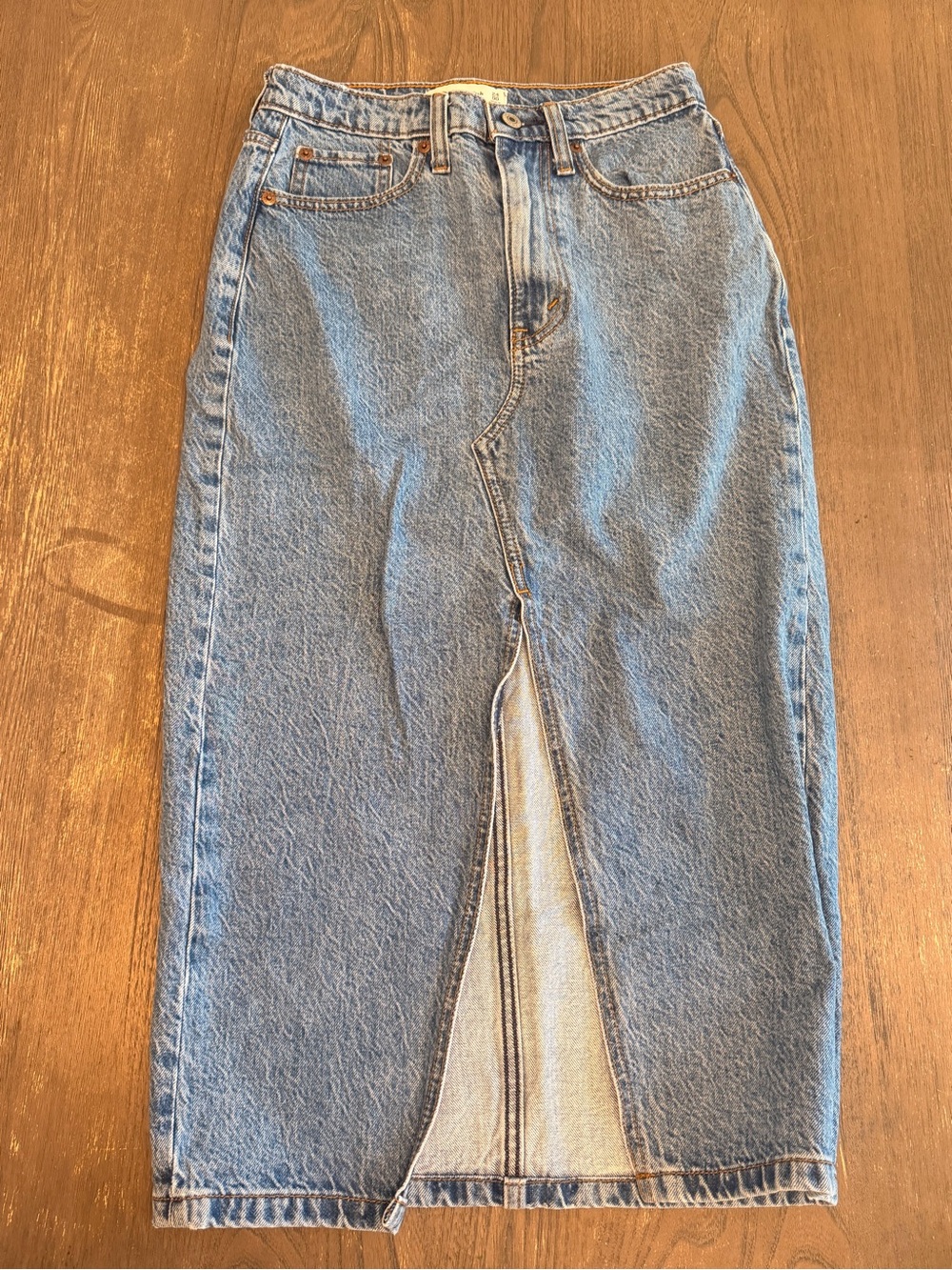 Abercrombie & Fitch Light Blue Denim Straight-Leg Midi Skirt - Size 24